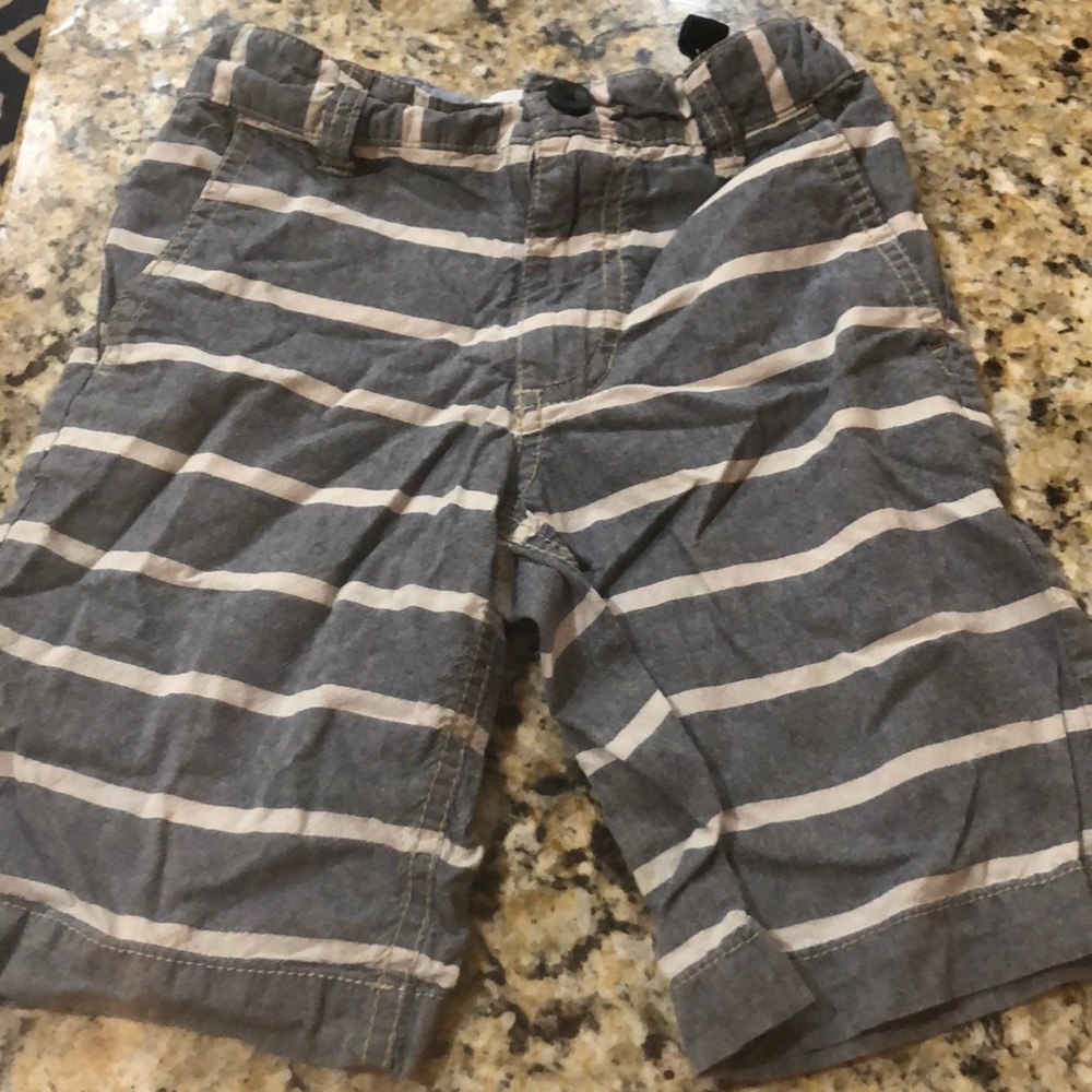 Boys old navy shorts